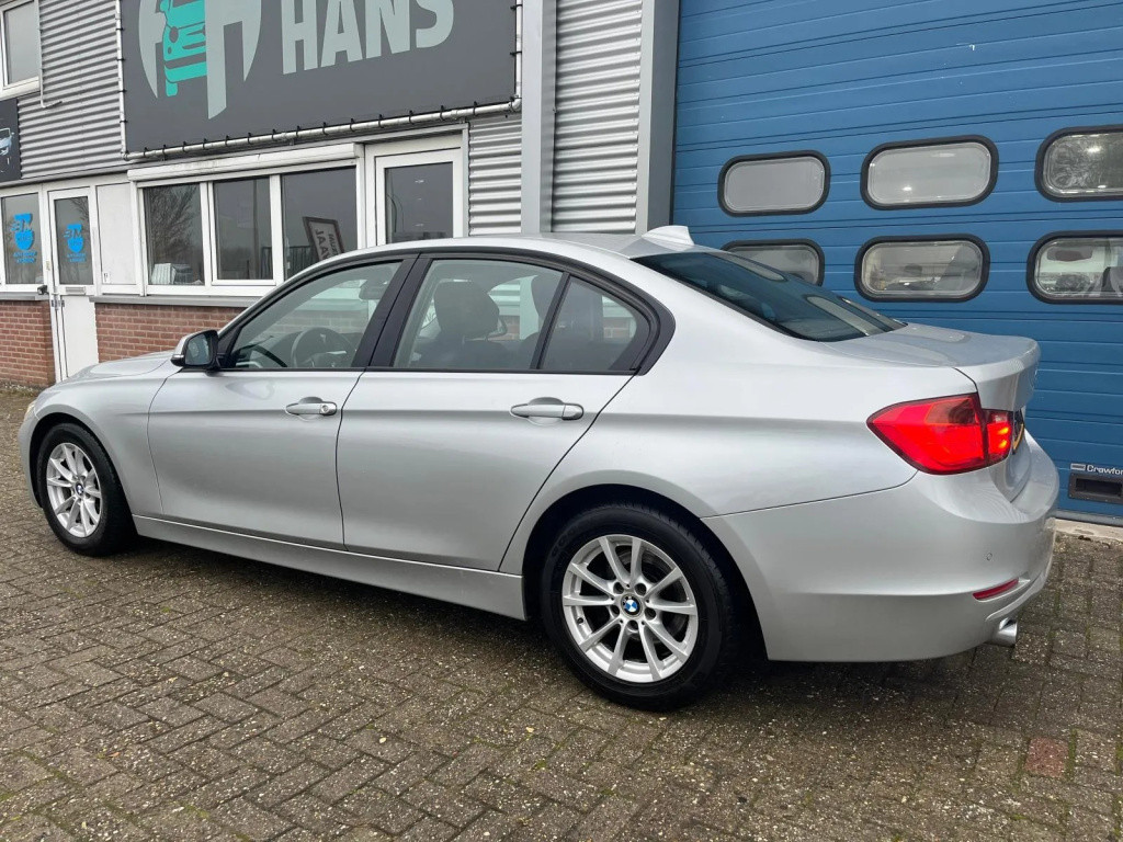 BMW 3-serie 320i high executive | orig. nl | zeer netjes