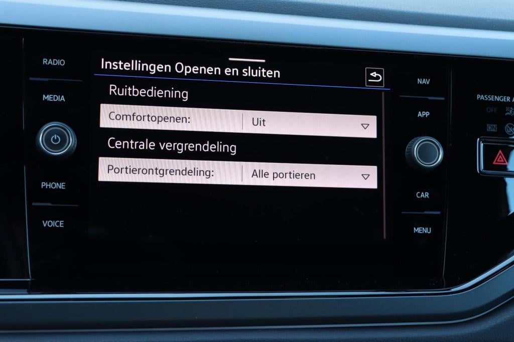 Volkswagen Polo 1.0 tsi r-line 95pk