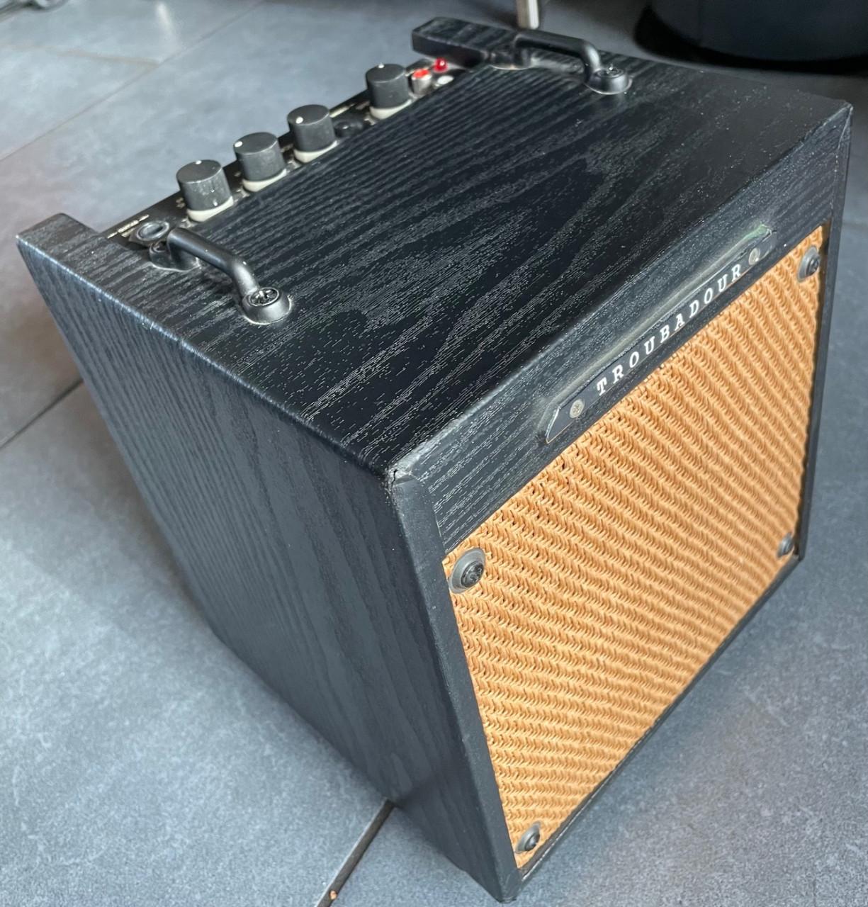 Klein maar fijn is deze versterker van Ibanez de Troubadour.