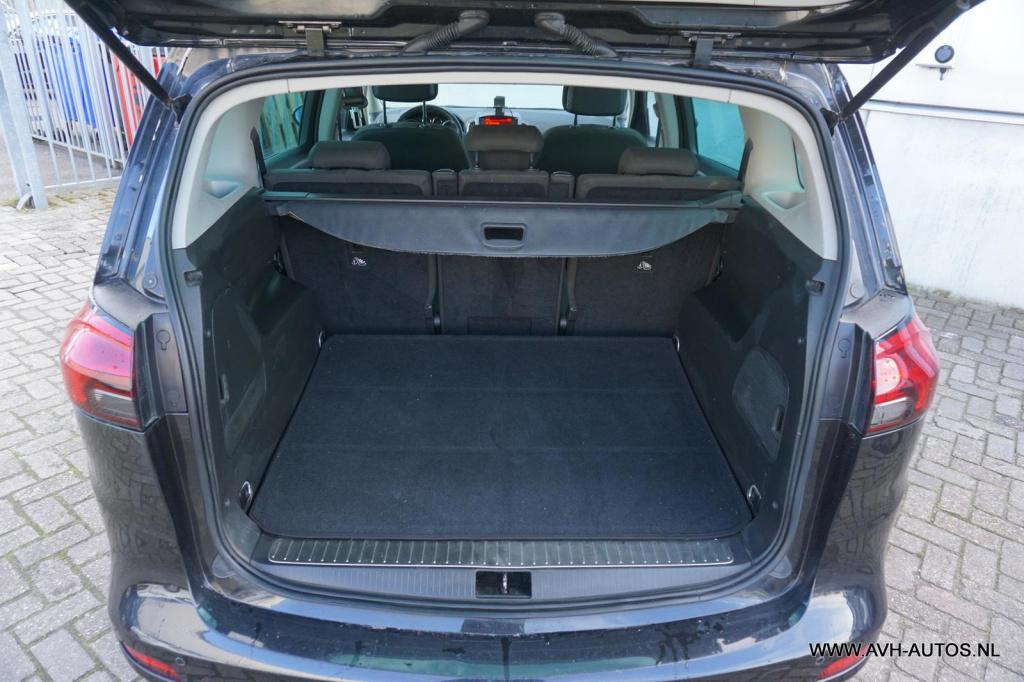 Opel Zafira tourer 1.4 edition