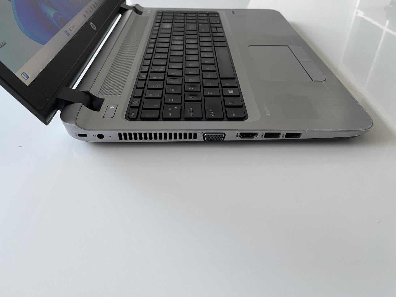 Hp Laptop - met SSD, muis + Sim mogelijkheid