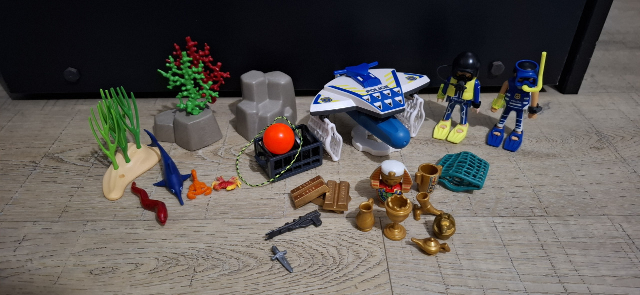 Playmobile politiebureau + uitbreidingset
