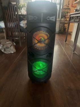 Roseland Boomer Speaker RS-700 Bluetooth boombox