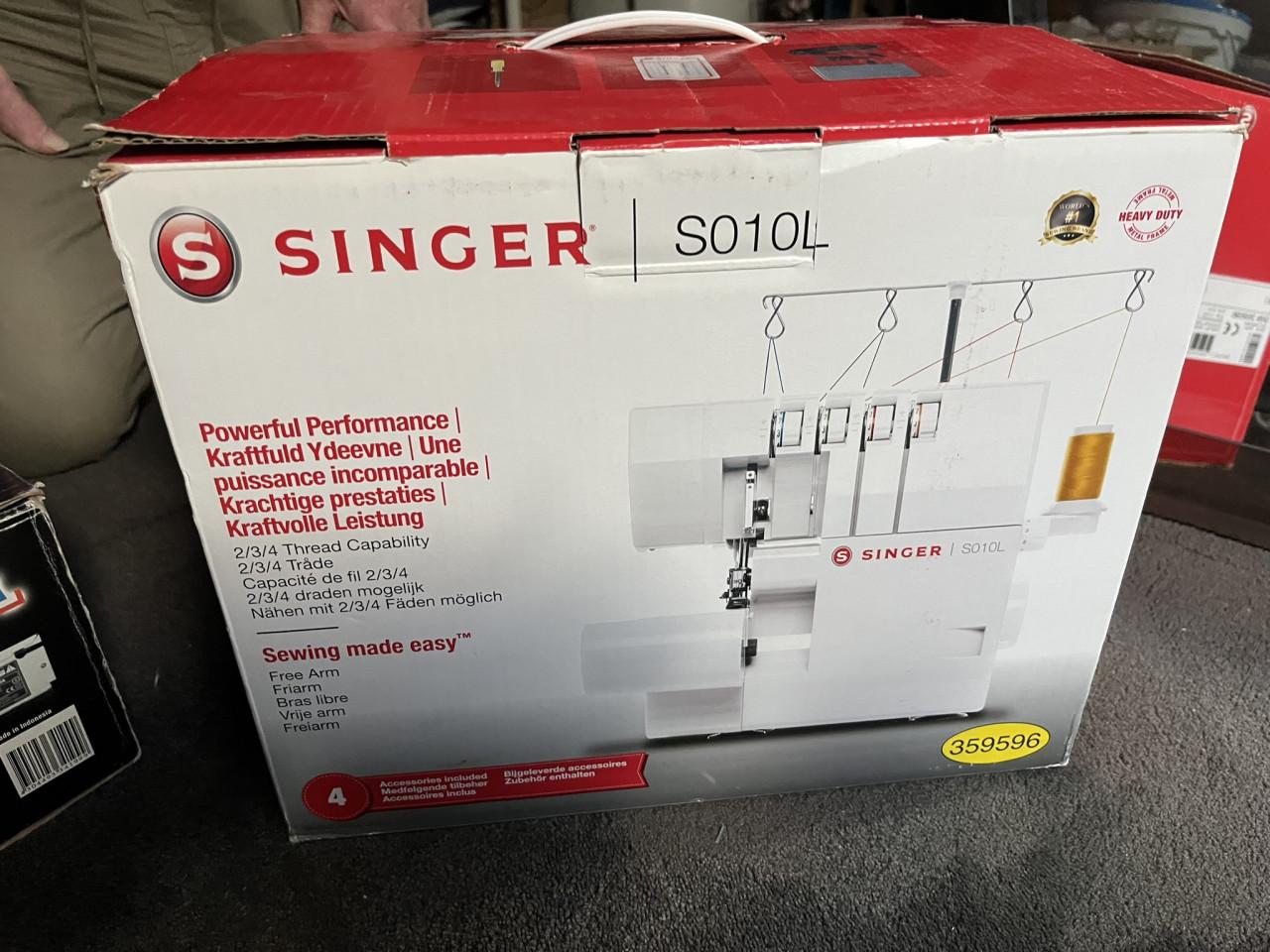 Singer lockmachine SO10L NIEUW