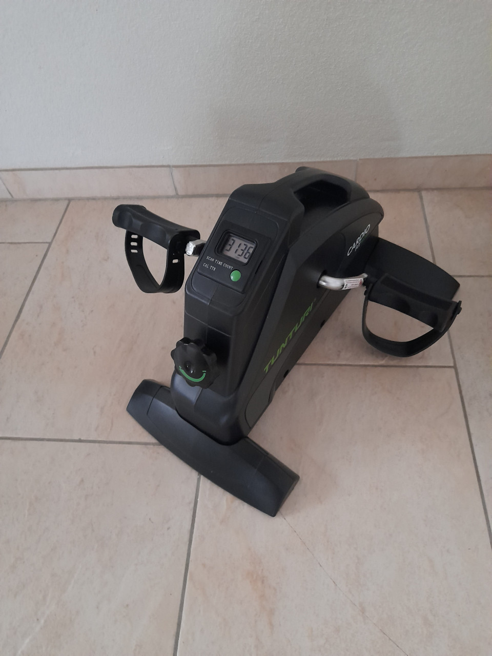 Tunturi Cardio Fit M30 Stoelfiets -Hometrainer - LCD monitor - Fietstrainer