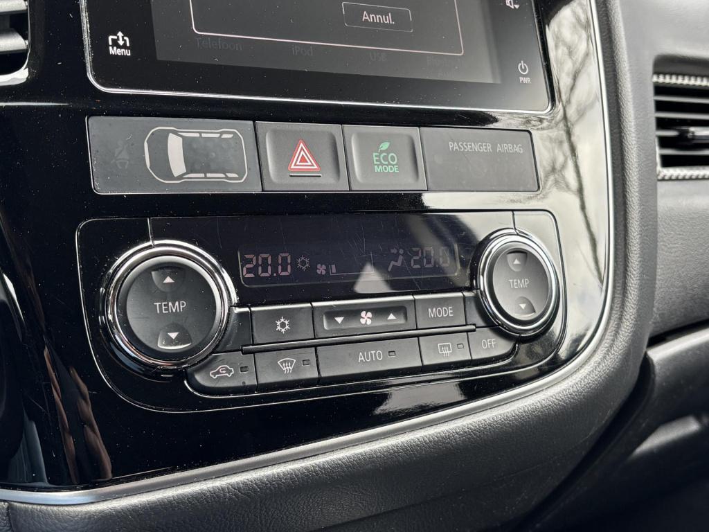 Mitsubishi Outlander 2.0 connect pro