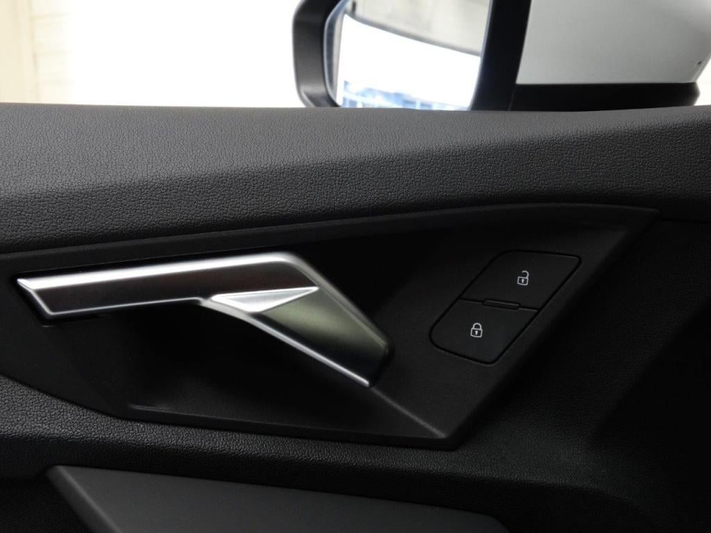 Audi A3 35 tfsi 150pk s tronic s line edition