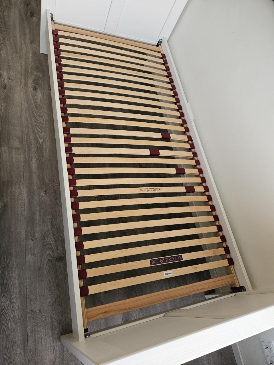 1 persoons bed, 90x200 inclusief lattenbodem