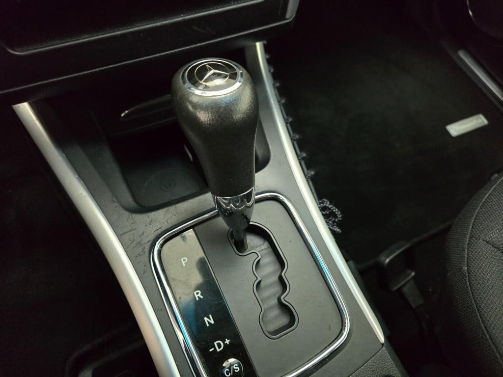 Mercedes-Benz B-Klasse 200 occasion automaat luxe uitvoering en hoge instap