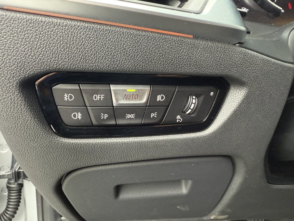 BMW 3-serie 320i automaat high executive sedan