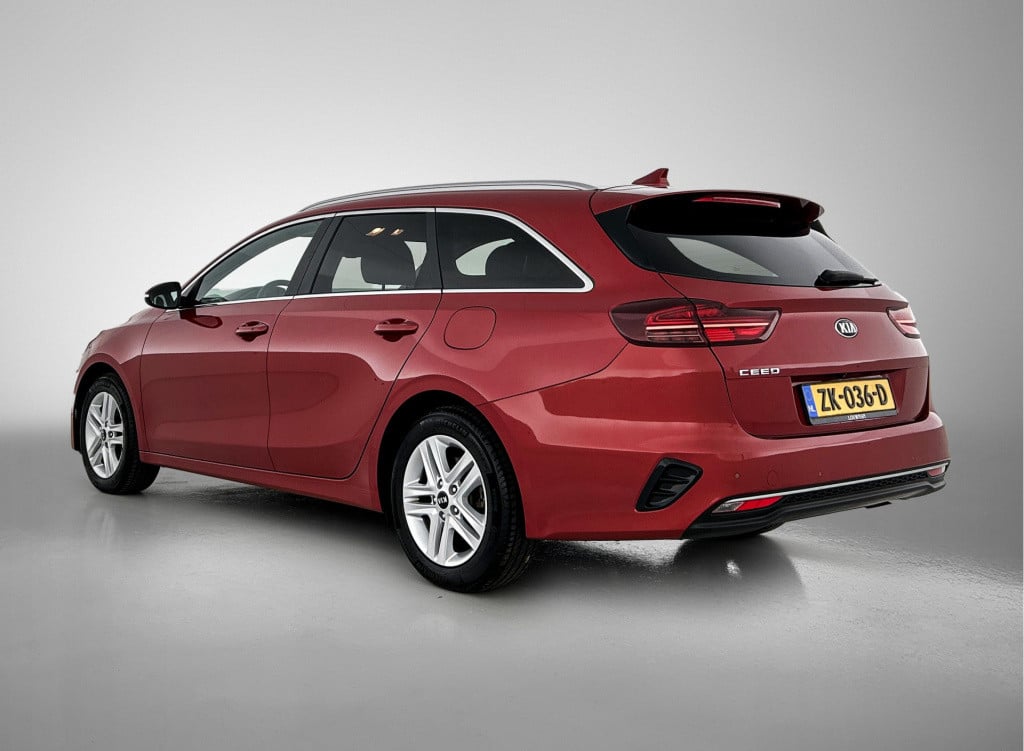 Kia Ceed Sportswagon 1.4 t-gdi dynamicplusline half leder | btw | 140pk!