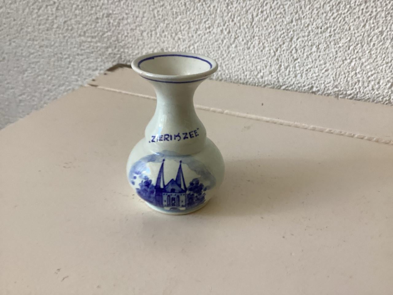 Delfsblauw.  Eierdop . Vaasjes.  wandkandelaartje.