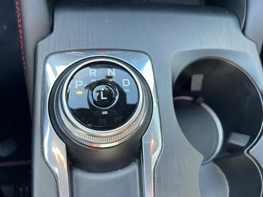 Ford Kuga 2.5 phev e-cvt 225pk st-line x ,20inch velgen panodak , trekhaak 