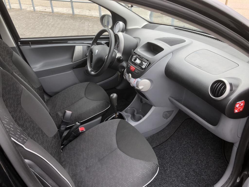 Peugeot 107 1.0-12v millesim 200