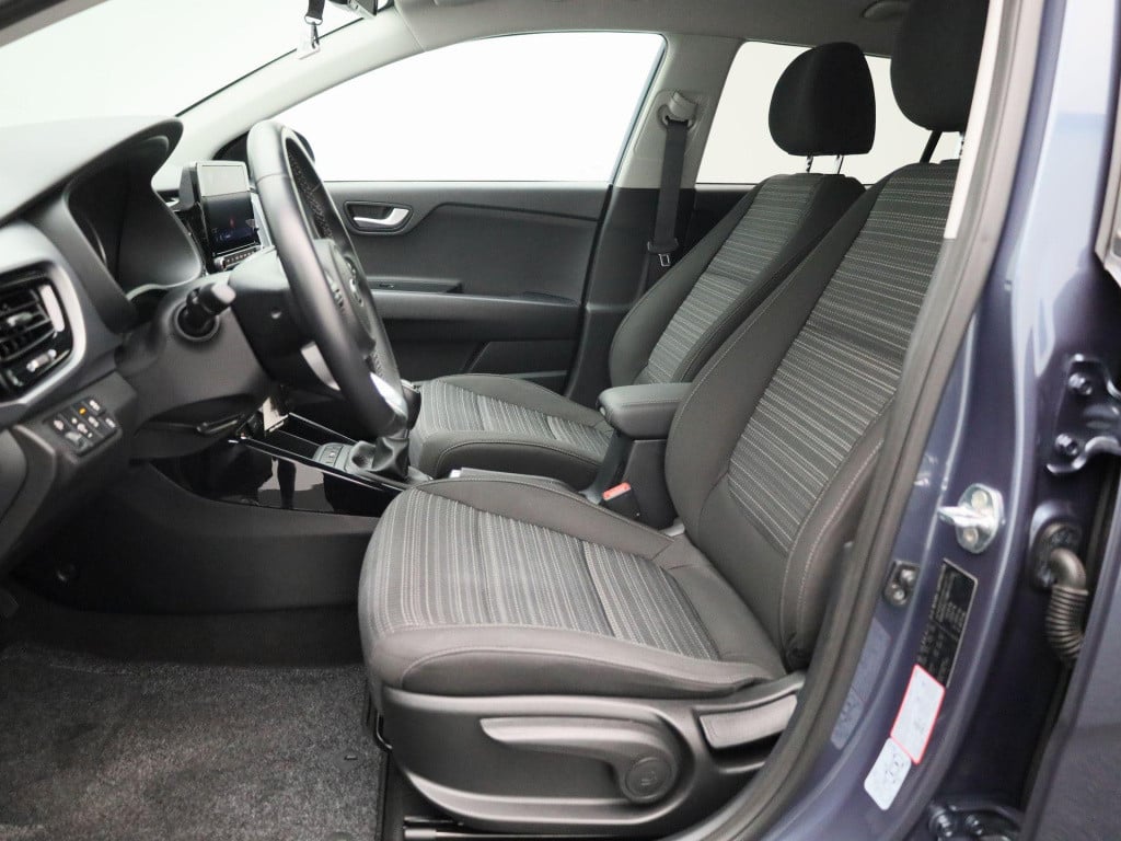 Kia Stonic 1.0 t-gdi mhev dynamicline | lmv | parkeer sensoren | cruise con