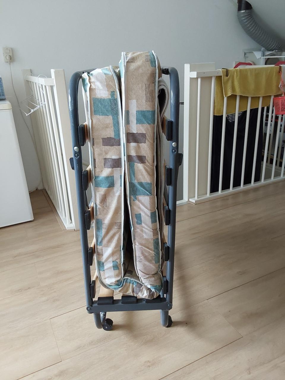 Logeerbed opklapbaar