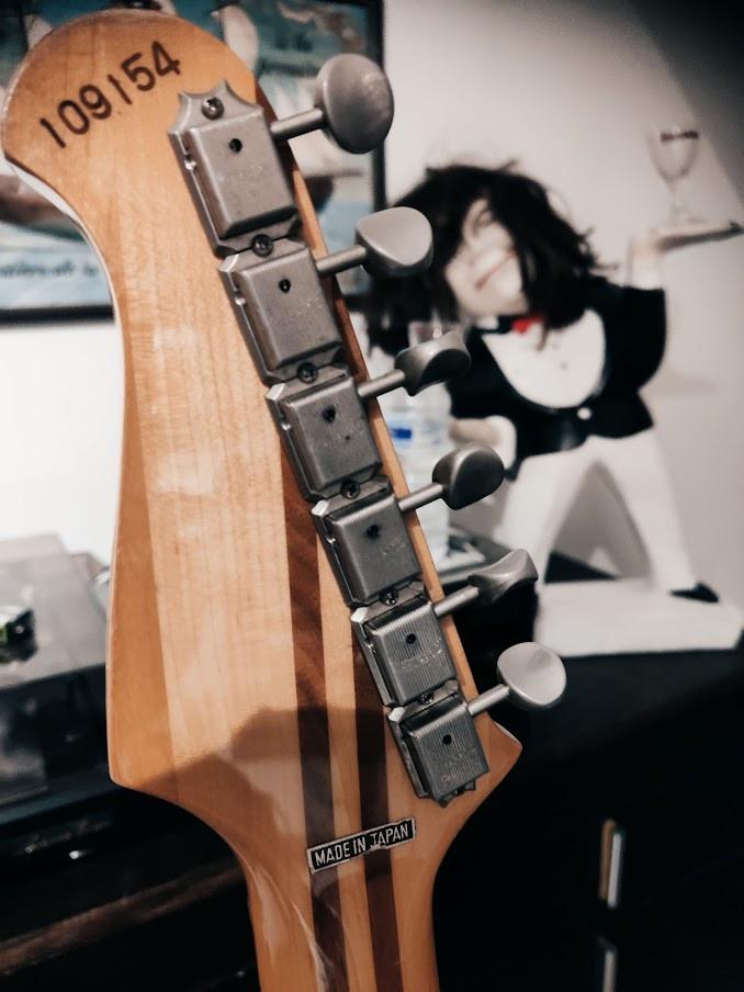 Stevige Aria gitaar voor kenners.