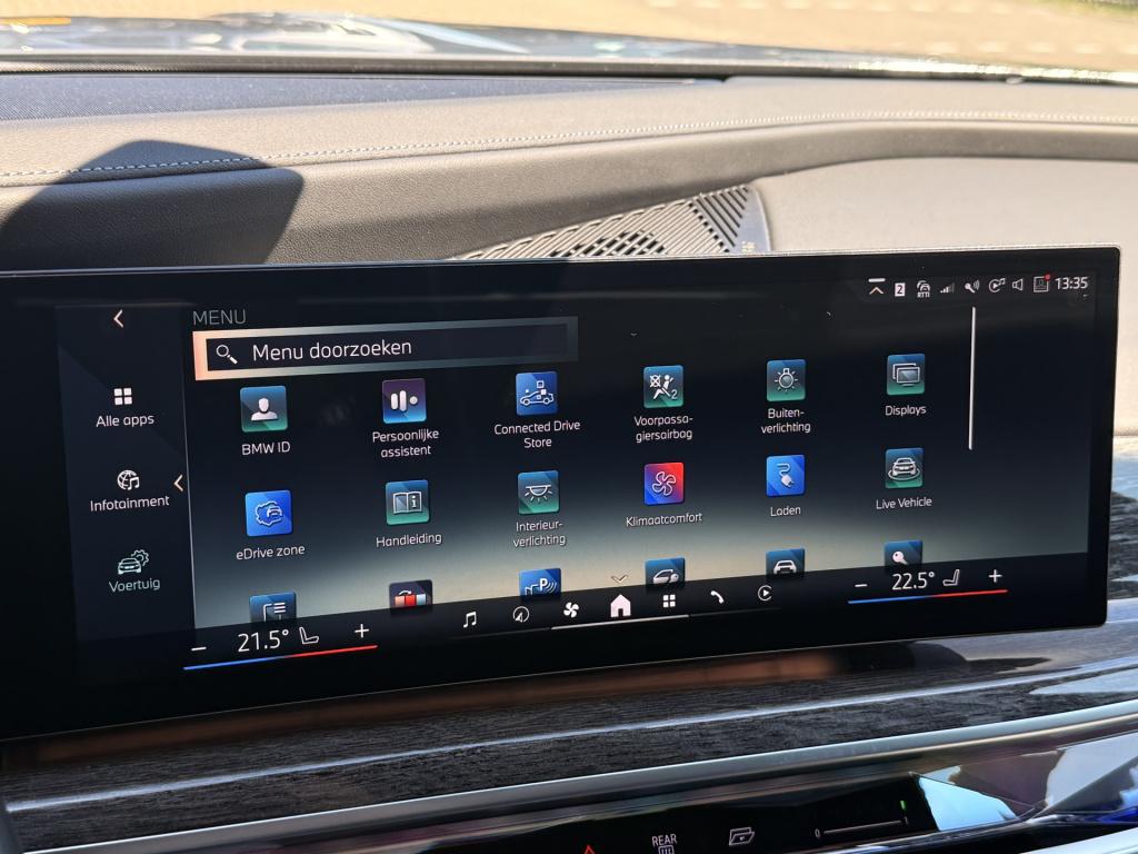 BMW 7 Serie 750e xdrive | bowers & wilkins | 360 | skylounge | leder | trek