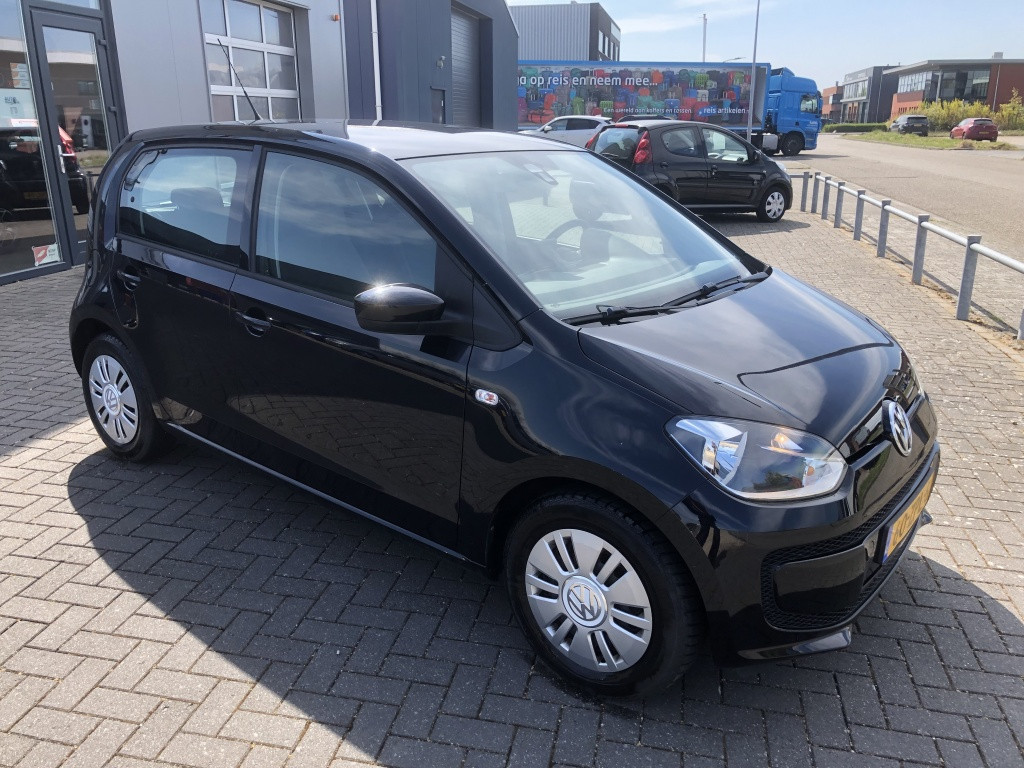 Volkswagen UP! 1.0 move up! bluem.