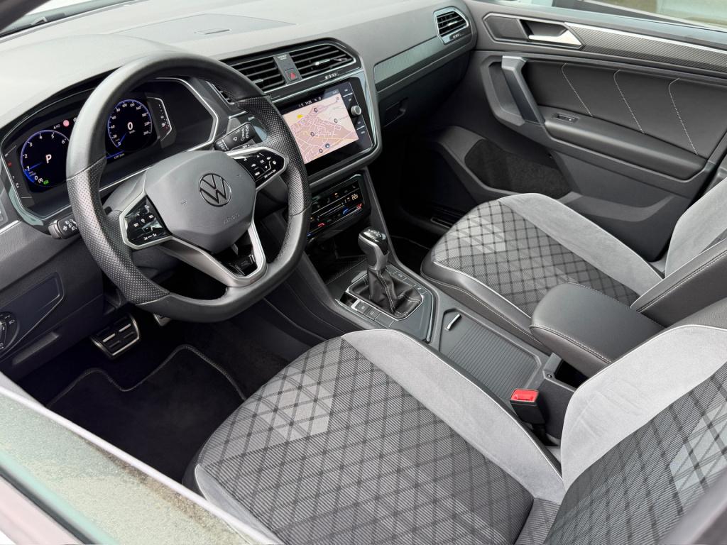 Volkswagen Tiguan 1.5 tsi 150pk dsg r-line | trekhaak | camera | carplay | 