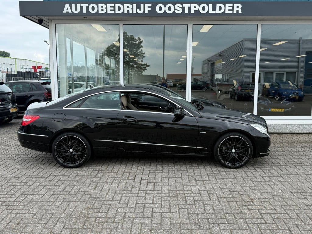 Mercedes-Benz E-Klasse coupé 200 cgi elegance