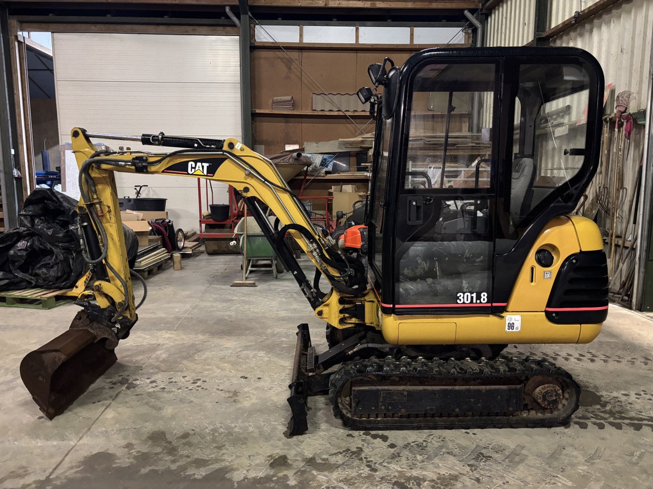 Cat 301.8 minikraan zeer netjes