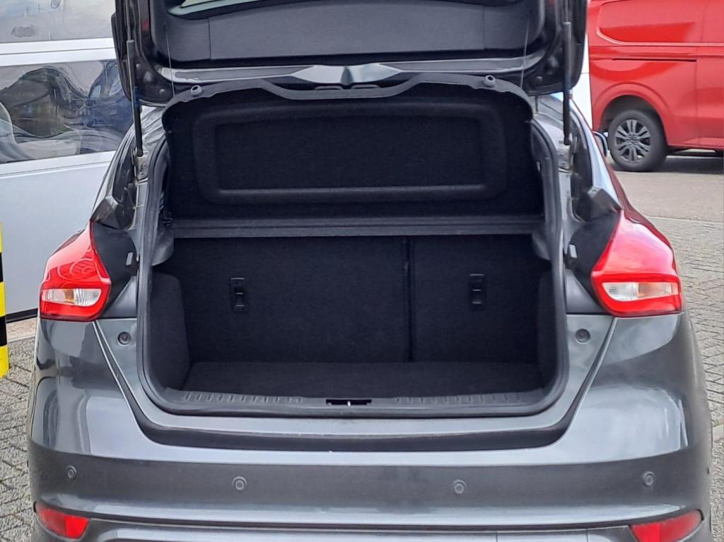 Ford Focus 1.5 st-line 182 limited edition