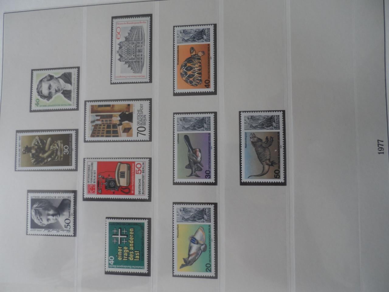 Postzegels BERLIJN 2 LINDNER FALZLOZ T albums en 100 FDC's