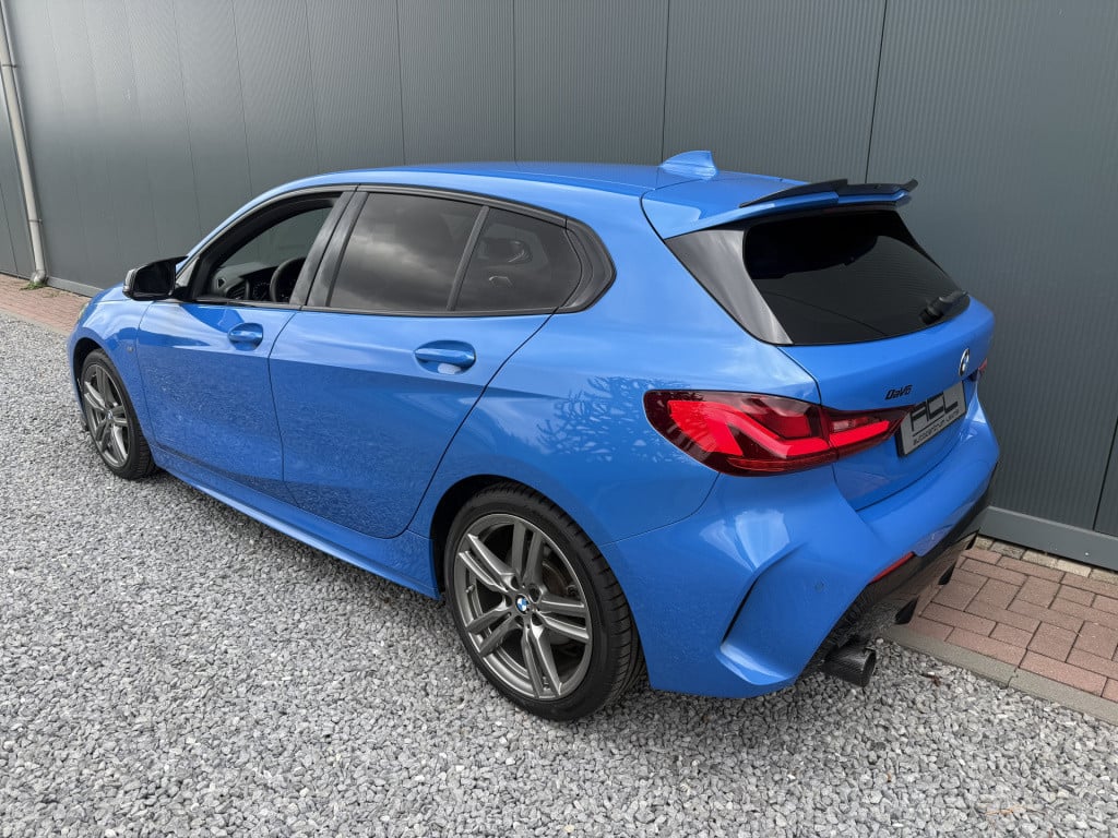 BMW 1 Serie 118i 140pk high executive m-sportpakket 5-drs
