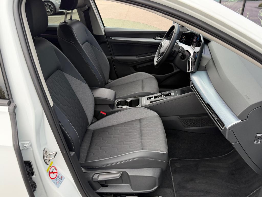 Volkswagen Golf 1.5 ehybrid goal | camera | head-up | dode hoek | carplay |