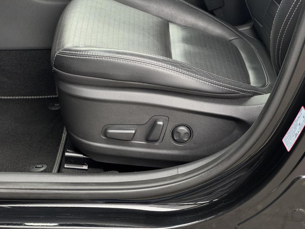 Hyundai Kona 1.6 gdi hev premium meest luxe uitvoering incl. trekhaak!