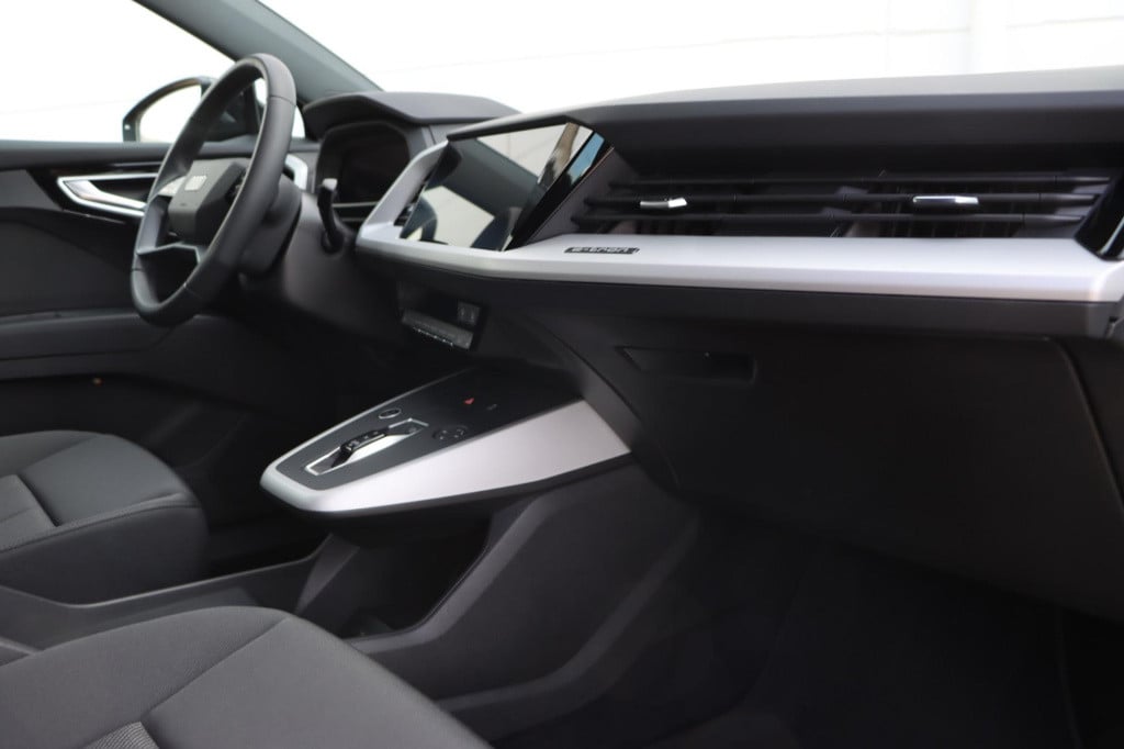 Audi Q4 E-tron 35 s-line edition 170pk