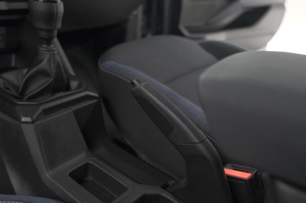 Dacia Duster mild hybrid 130 expression | camera | stoelverwarming | apple 