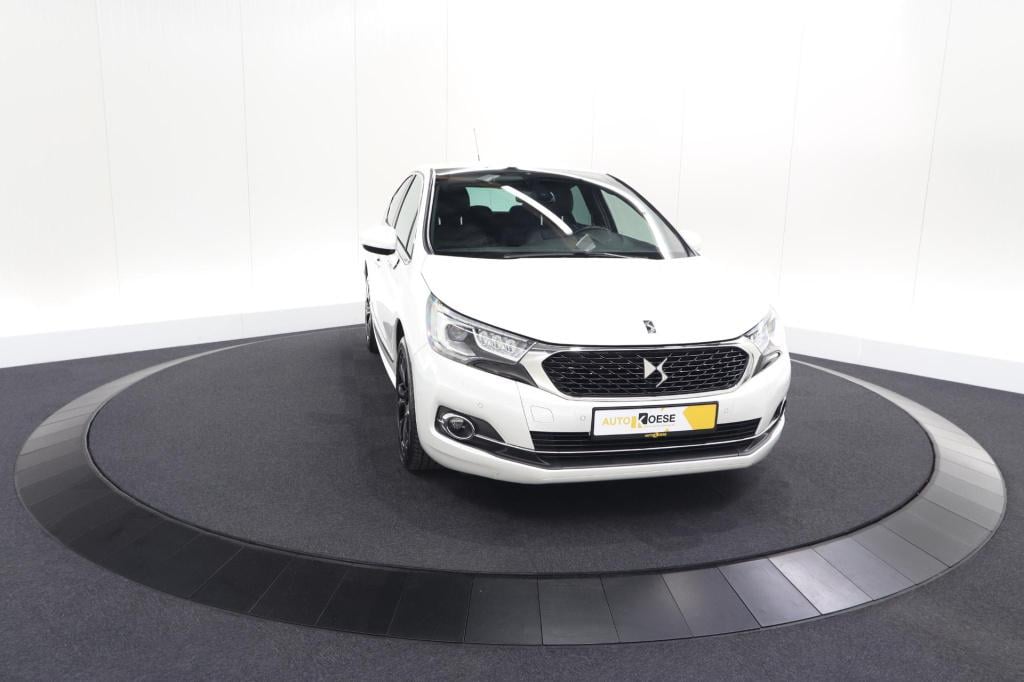 Ds Ds 4 puretech 130 performance line | camera | dodehoekdetectie | stoelma