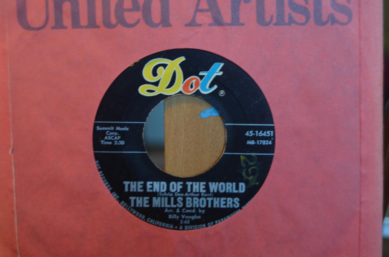 Diverse singles 'The Mills Brothers'