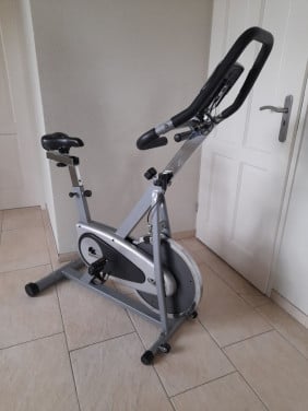 Spinning bike / home trainer (in goede staat )