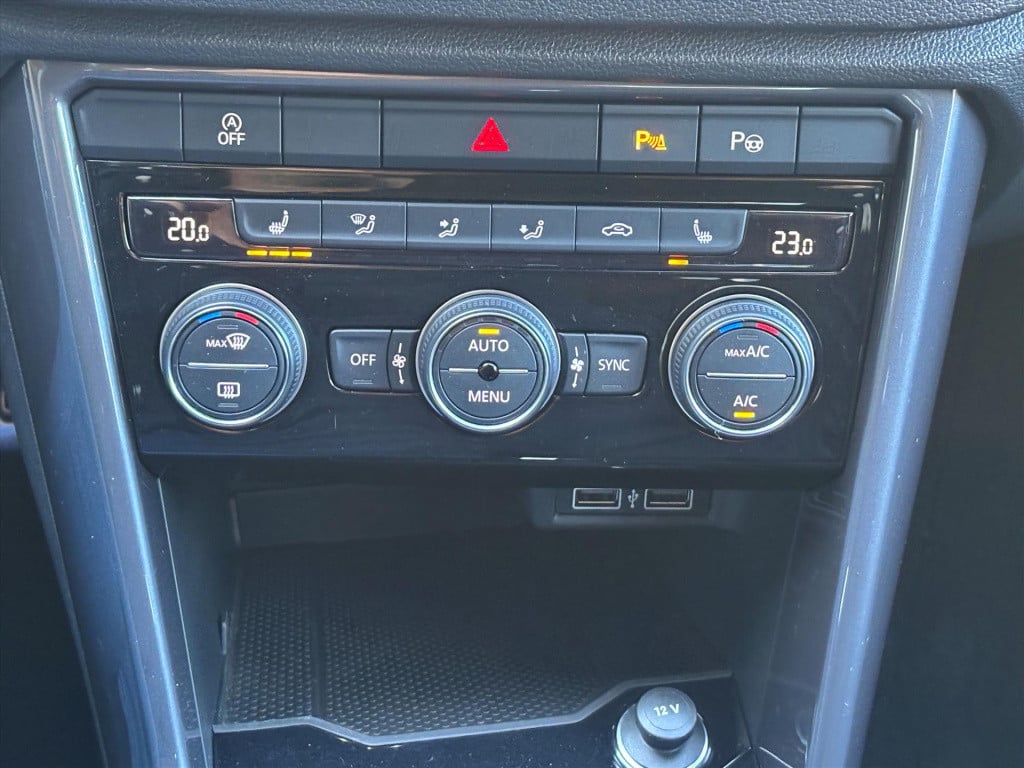 Volkswagen T-roc 1.5 tsi 150pk 7-dsg iq-drive|adapt. cruise | virtual cockp