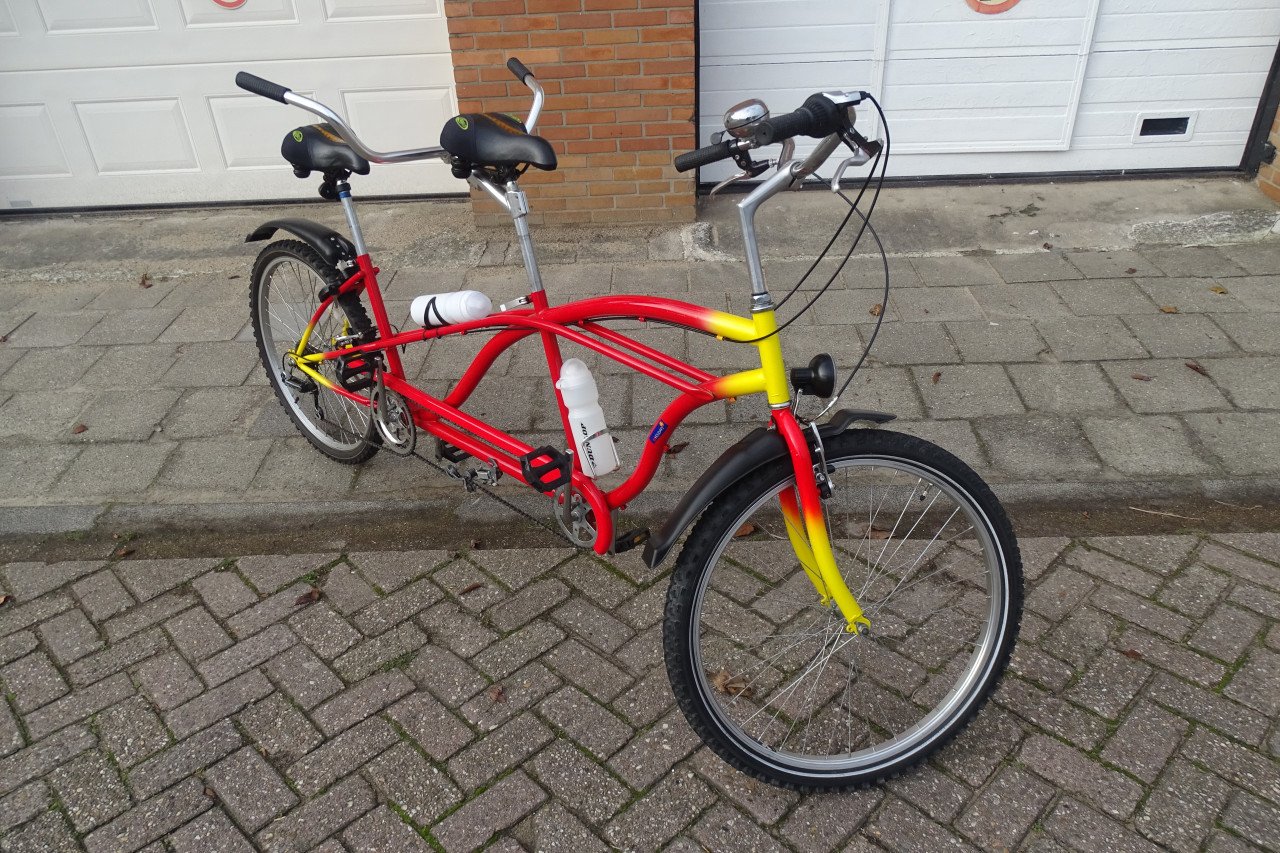 Praktisch nieuwe (Sport-)tandem te koop + Gazelle damesfiets