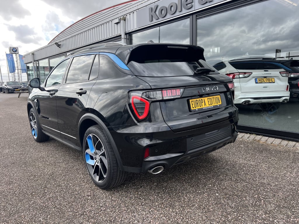 Lynk & Co 01 1.5 261pk plug in hybrid , ( komt 24 oktober binnen ) panodak 