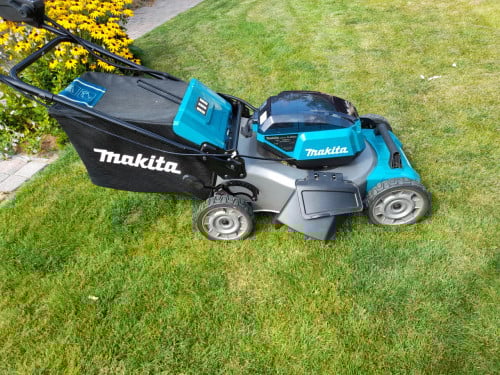 Makita grasmaaier