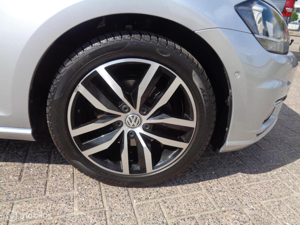 Volkswagen Golf 1.5 tsi iq-drive/airco/ecc/panorama dak/led/navi/carplay/lm