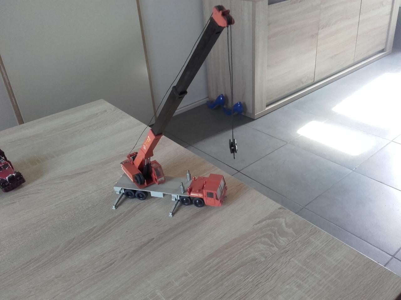 Kraantje van NZG O&K kompleet.