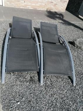 2 ligstoelen intratuin samen € 20,00
