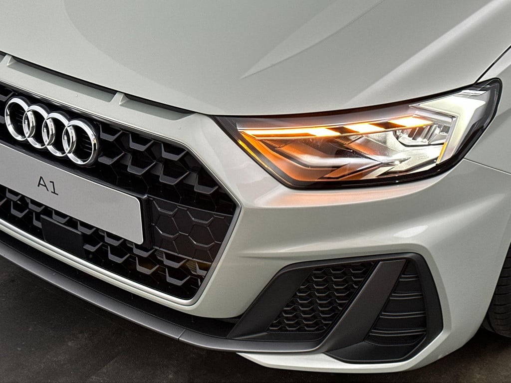 Audi A1 Sportback s edition 25 tfsi 70 kw / 95 pk sportback 7 versn.