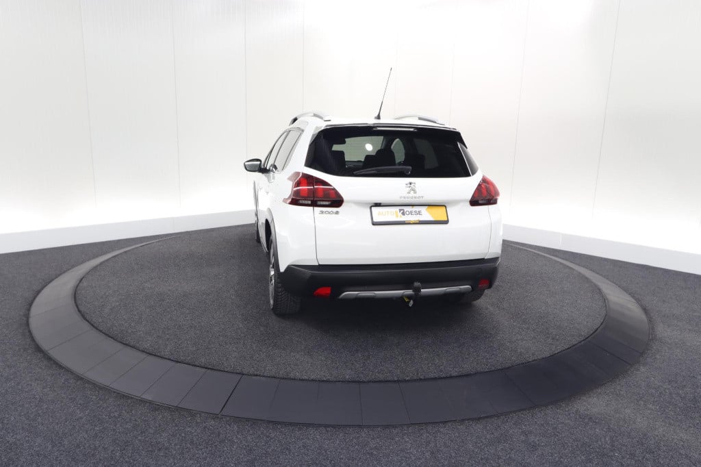 Peugeot 2008 puretech 110 eat6 allure | trekhaak | camera | panoramadak | a