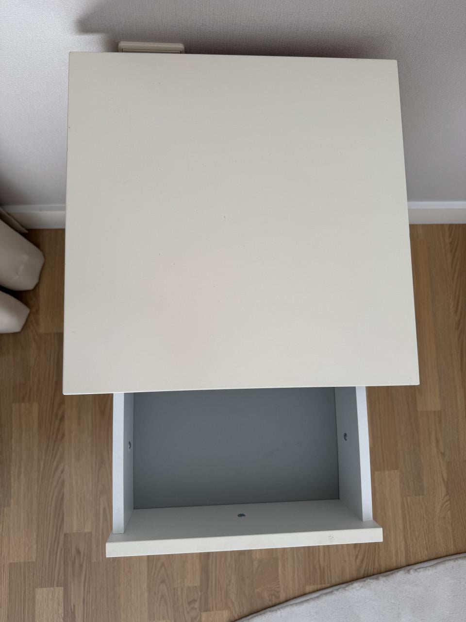 Nachtkastje Hemnes Ikea