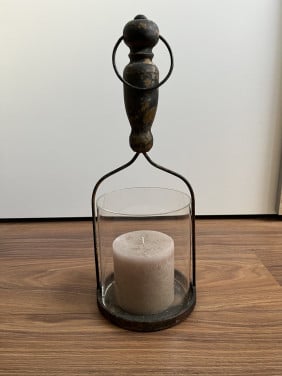 Stamper met windlicht