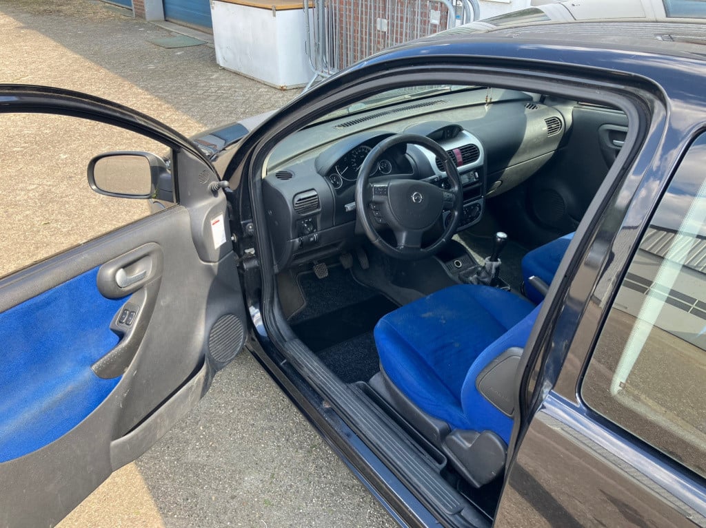 Opel Corsa 1.2-16v njoy
