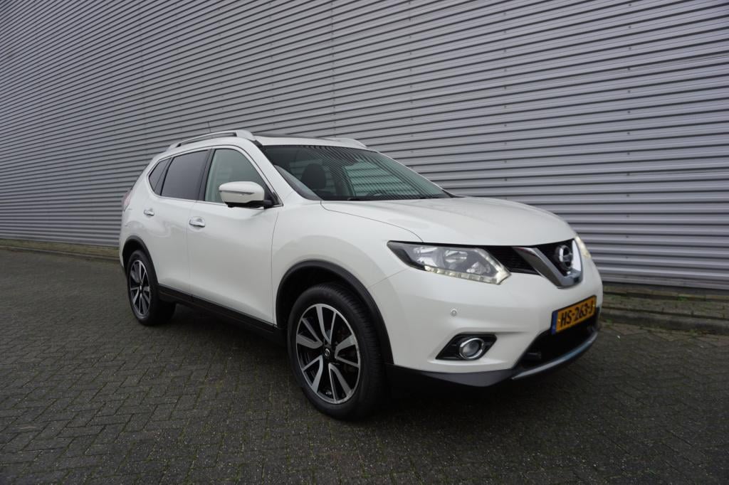 Nissan X-Trail 1.6 dig-t connect edition 1e eigenaar - climate / navi / cru