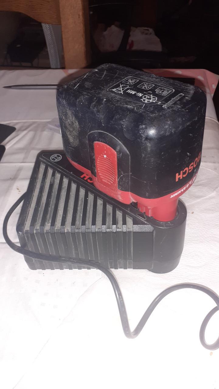 Accu-boormachine 24Volt merk BOSCH Profesioneel XXL + Lader + 2e Accu